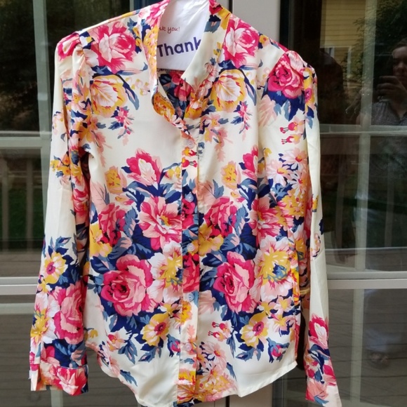 Unknown Tops - NEW Women's Medium Floral Blouse
